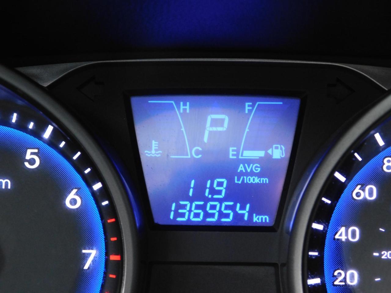2011 Hyundai Tucson Heated Seats | Bluetooth | USB\AUX - Photo #10