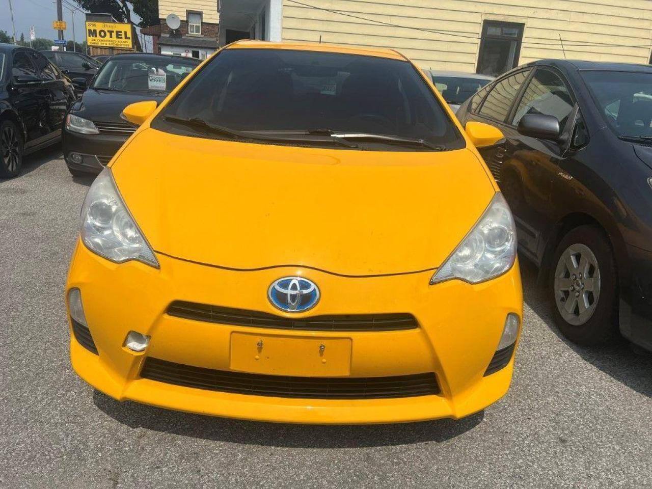 2014 Toyota Prius c 