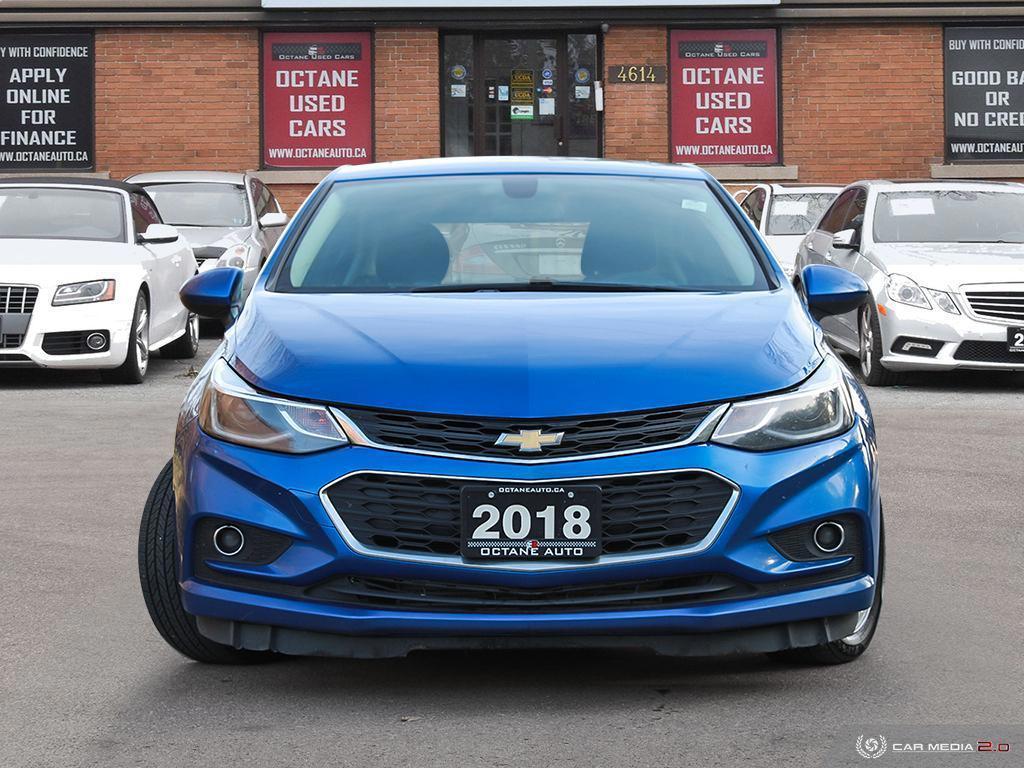 2018 Chevrolet Cruze LT - Photo #2