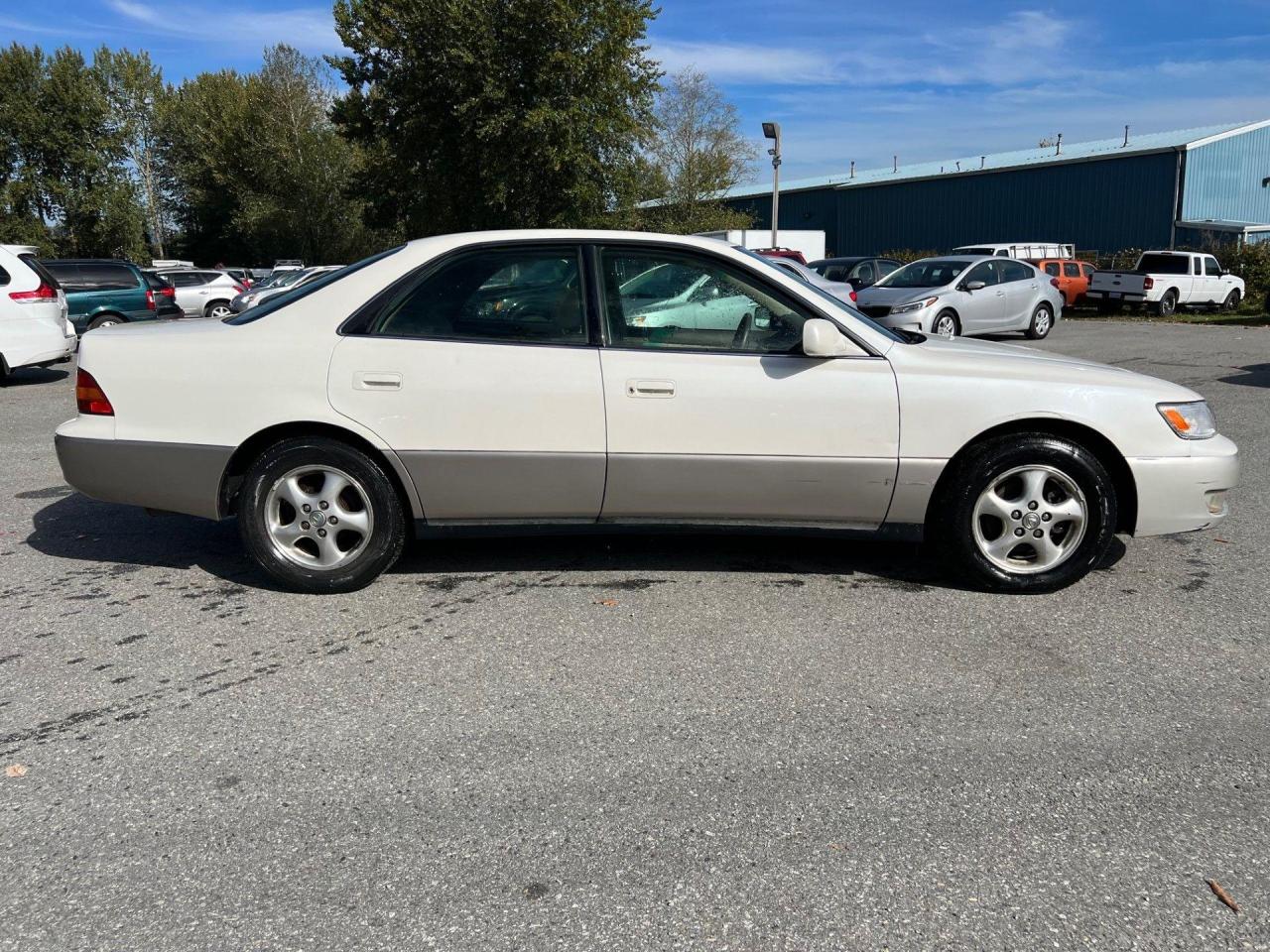 1997 Lexus ES 300  - Photo #6