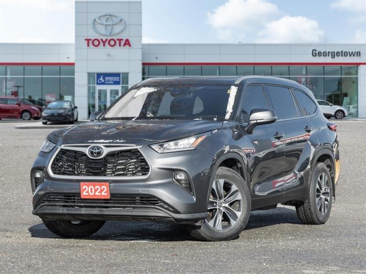 Used 2022 Toyota Highlander XLE AWD for sale in Georgetown, ON