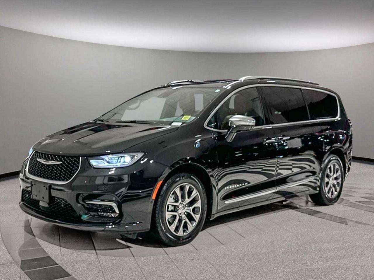New 2023 Chrysler Pacifica Hybrid for sale in Richmond, BC