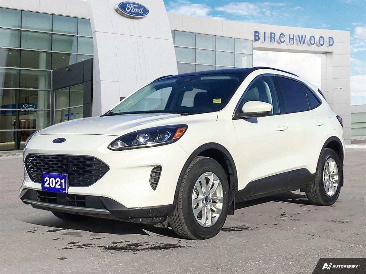 Used 2021 Ford Escape SE Pano Roof | Ford Co Pilot | Lane Keep for sale in Winnipeg, MB
