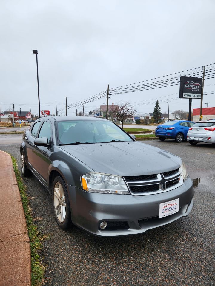 2012 Dodge Avenger SXT - Photo #3