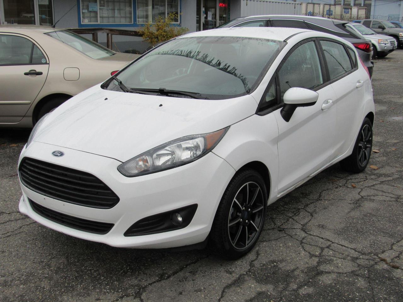 2019 Ford Fiesta SE - Photo #2