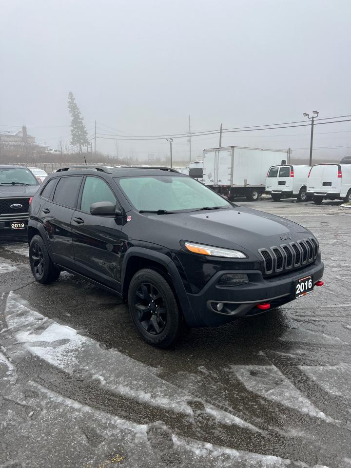 2016 Jeep Cherokee 4WD 4dr Trailhawk - Photo #6