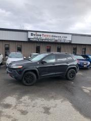 Used 2016 Jeep Cherokee 4WD 4dr Trailhawk for sale in Ottawa, ON