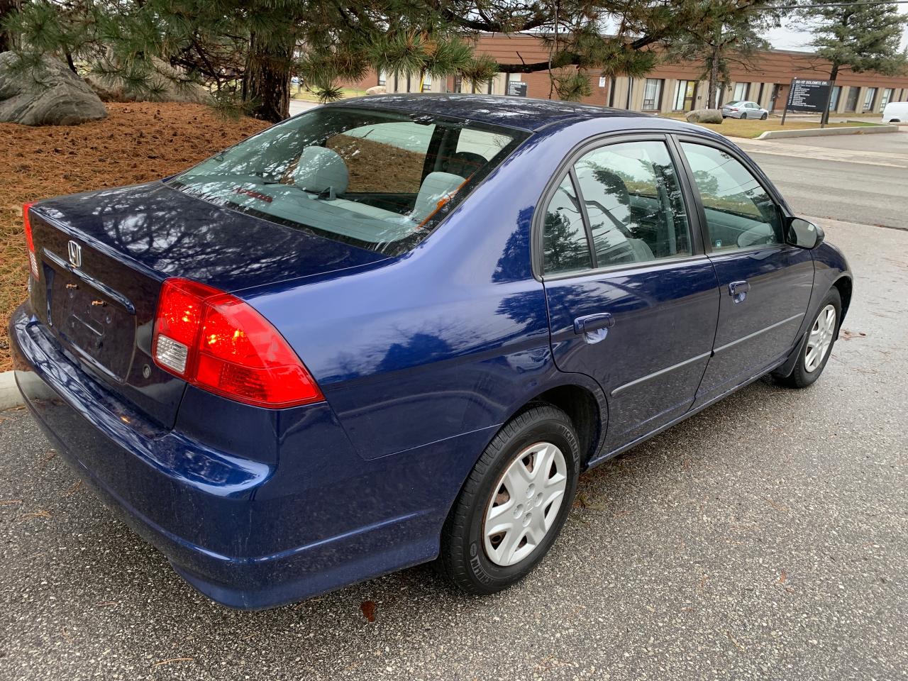 2004 Honda Civic DX-YES,...ONLY 24,524KMS!! NOT A MISPRINT! 1 OWNER - Photo #3