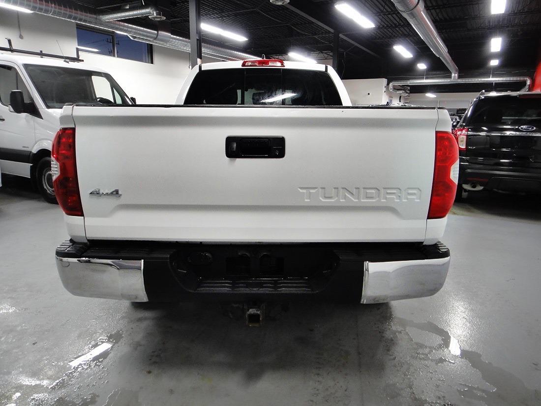 2020 Toyota Tundra 4X4,ONE OWNER,NO ACCIDENT CREW CAB - Photo #5