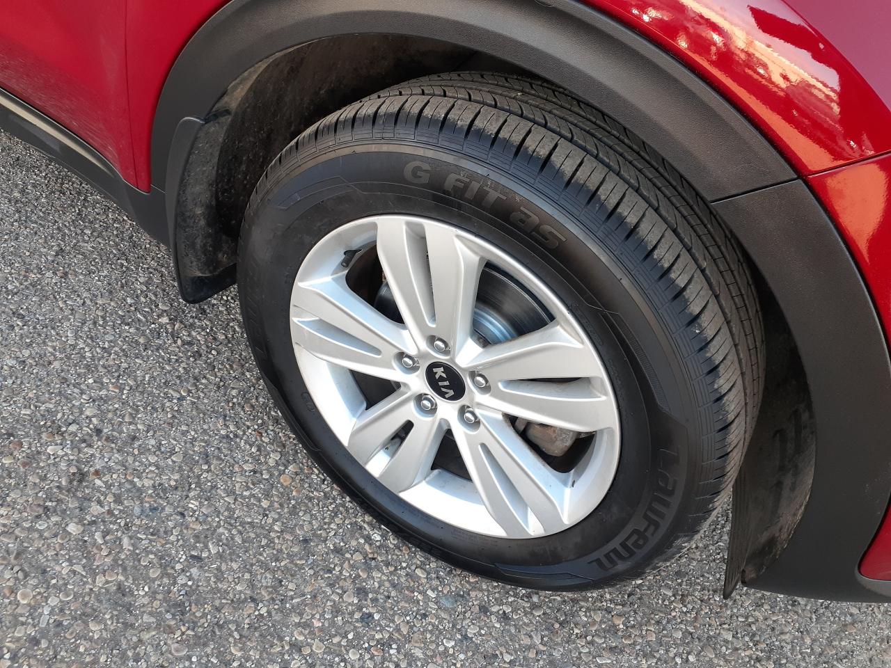 2019 Kia Sportage AWD, Heated Seats, BU Cam, Alloys - Photo #9