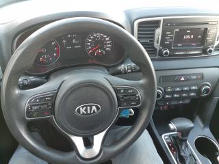 2019 Kia Sportage AWD, Heated Seats, BU Cam, Alloys - Photo #10