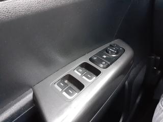 2019 Kia Sportage AWD, Heated Seats, BU Cam, Alloys - Photo #19
