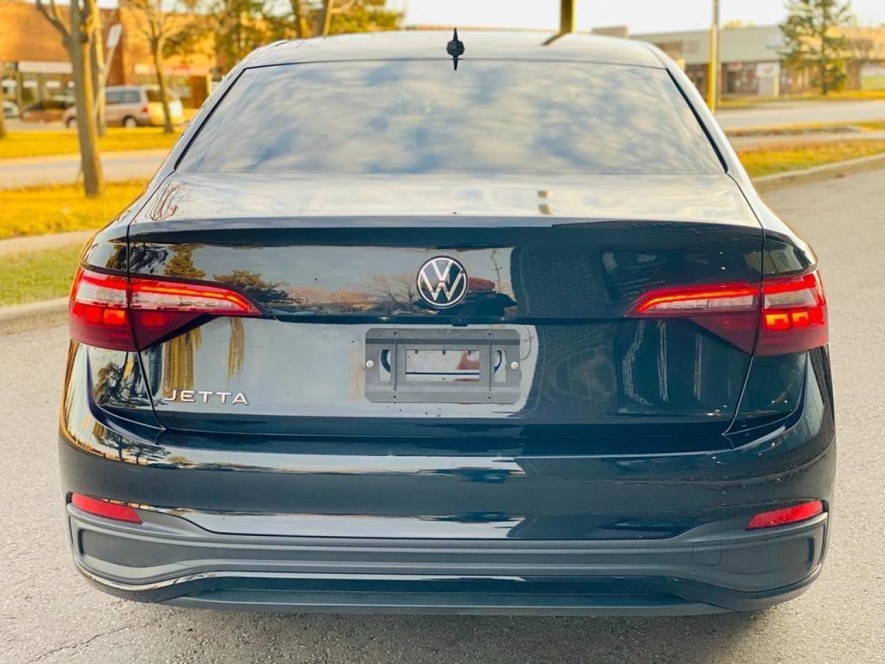 2023 Volkswagen Jetta Trendline Photo4