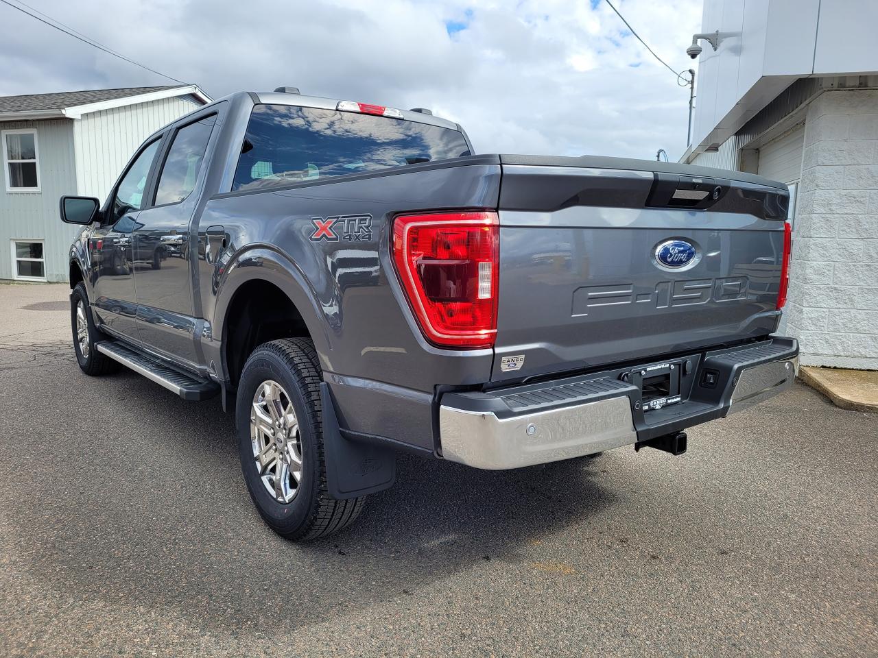 2023 Ford F-150 XLT 4WD SUPERCREW 5.5' BOX Photo5