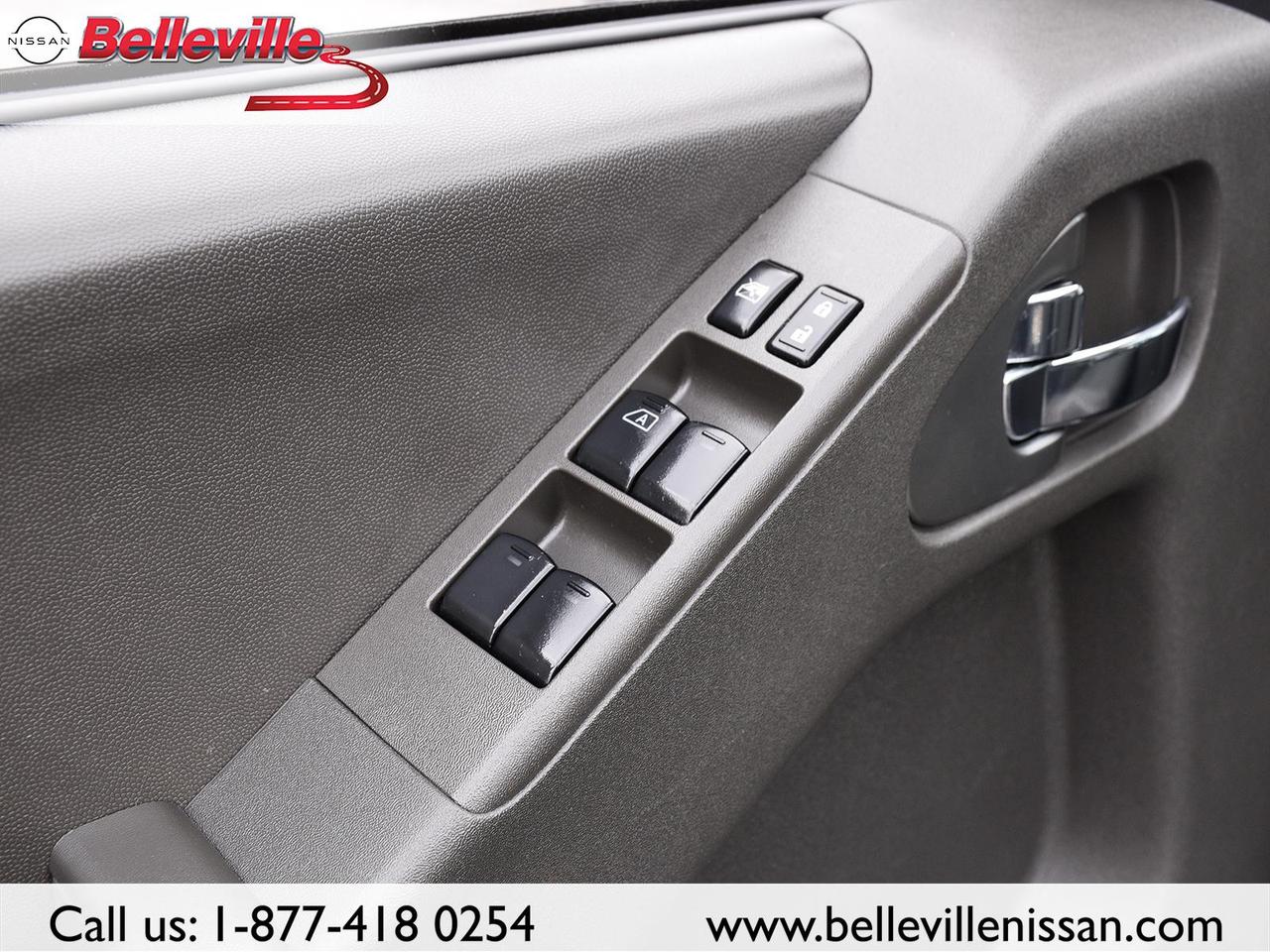 2019 Nissan Frontier PRO-4X 1 owner, local trade & EXT Warranty! Photo