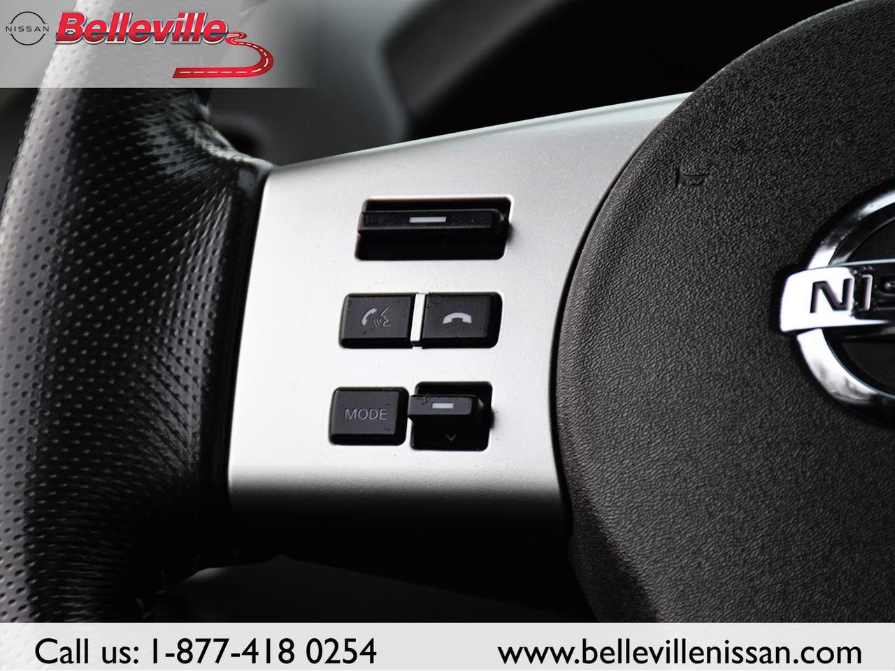 2019 Nissan Frontier PRO-4X 1 owner, local trade & EXT Warranty! Photo