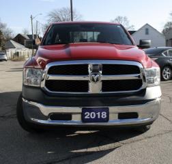 2018 RAM 1500 ST 4x4 Crew Cab 5'7" Box/ 1 OWNER/ PRICED TO SALE - Photo #8