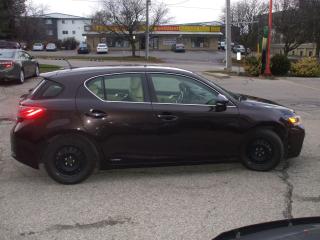 2012 Lexus CT 200h Hybrid,Certified,Backup Camera,Leather,Sunroof,Fog - Photo #6