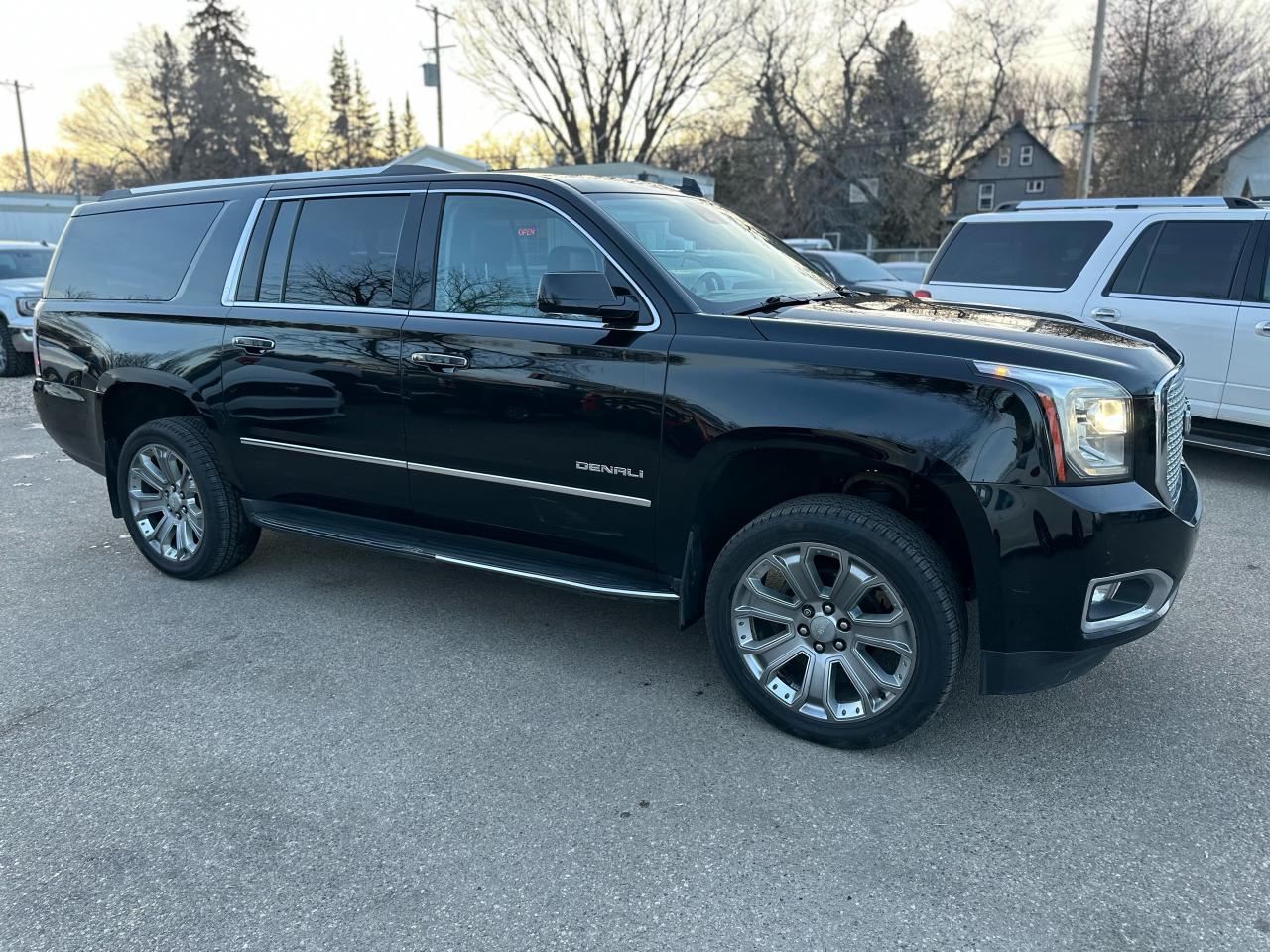 Used 2016 GMC Yukon XL Denali for sale in Saskatoon, SK