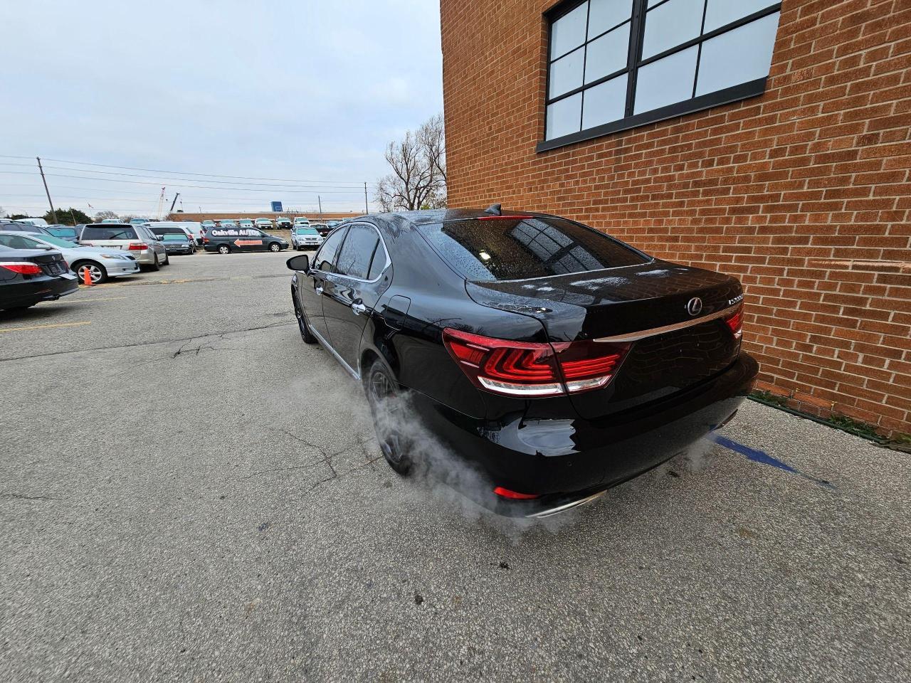 2014 Lexus LS 600H AWD-NAVI-MASSAGE SEAT-DVD- LWB Photo