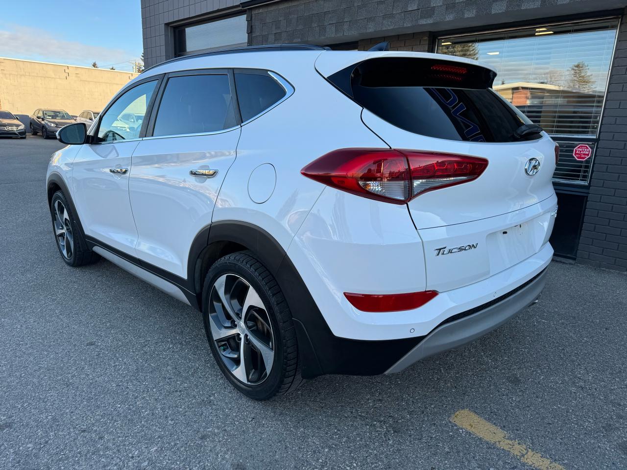 2017 Hyundai Tucson AWD 1.6L ULTIMATE One Owner - Photo #6