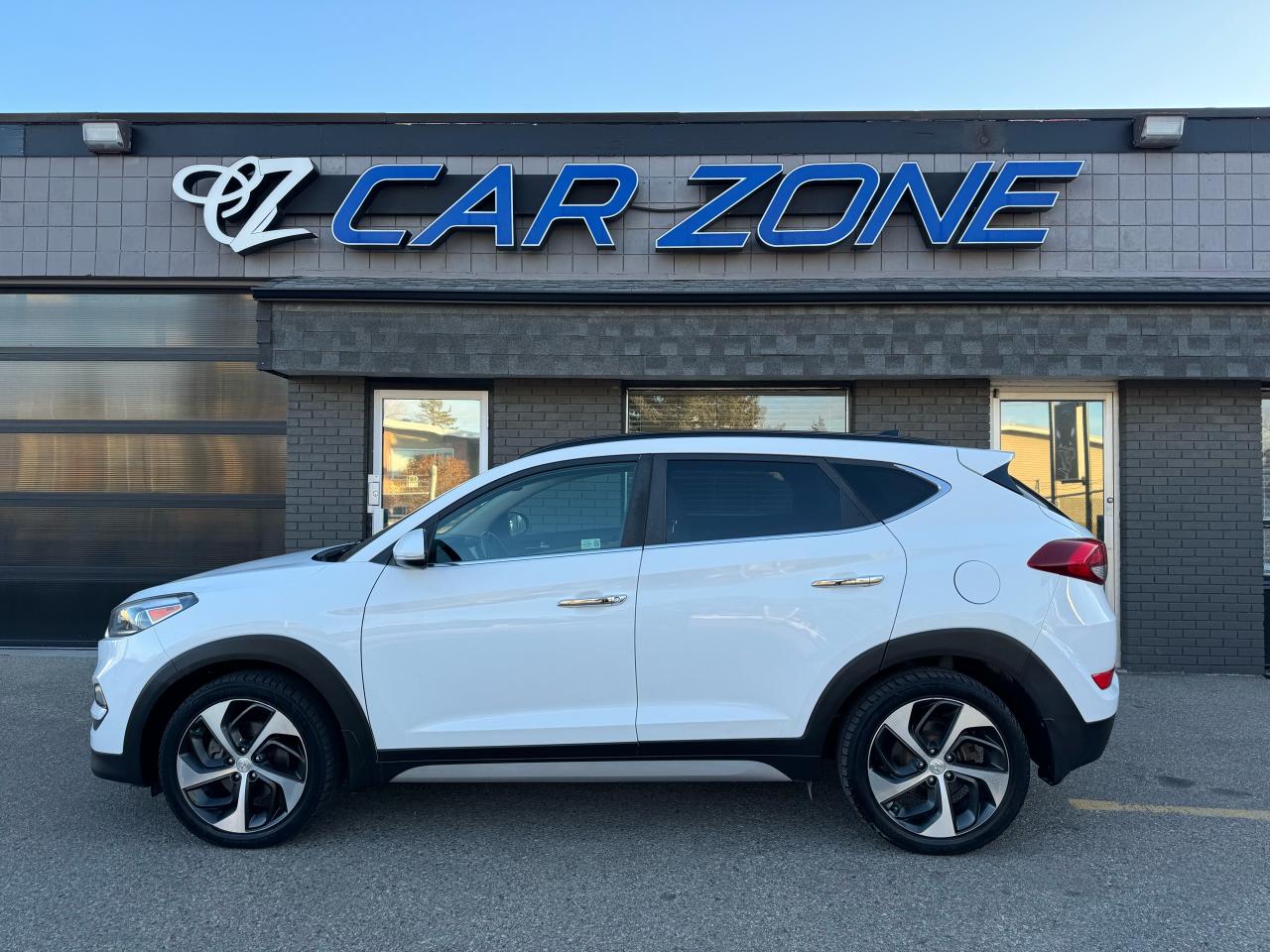 2017 Hyundai Tucson AWD 1.6L ULTIMATE One Owner - Photo #5