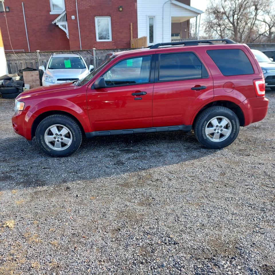 2010 Ford Escape 