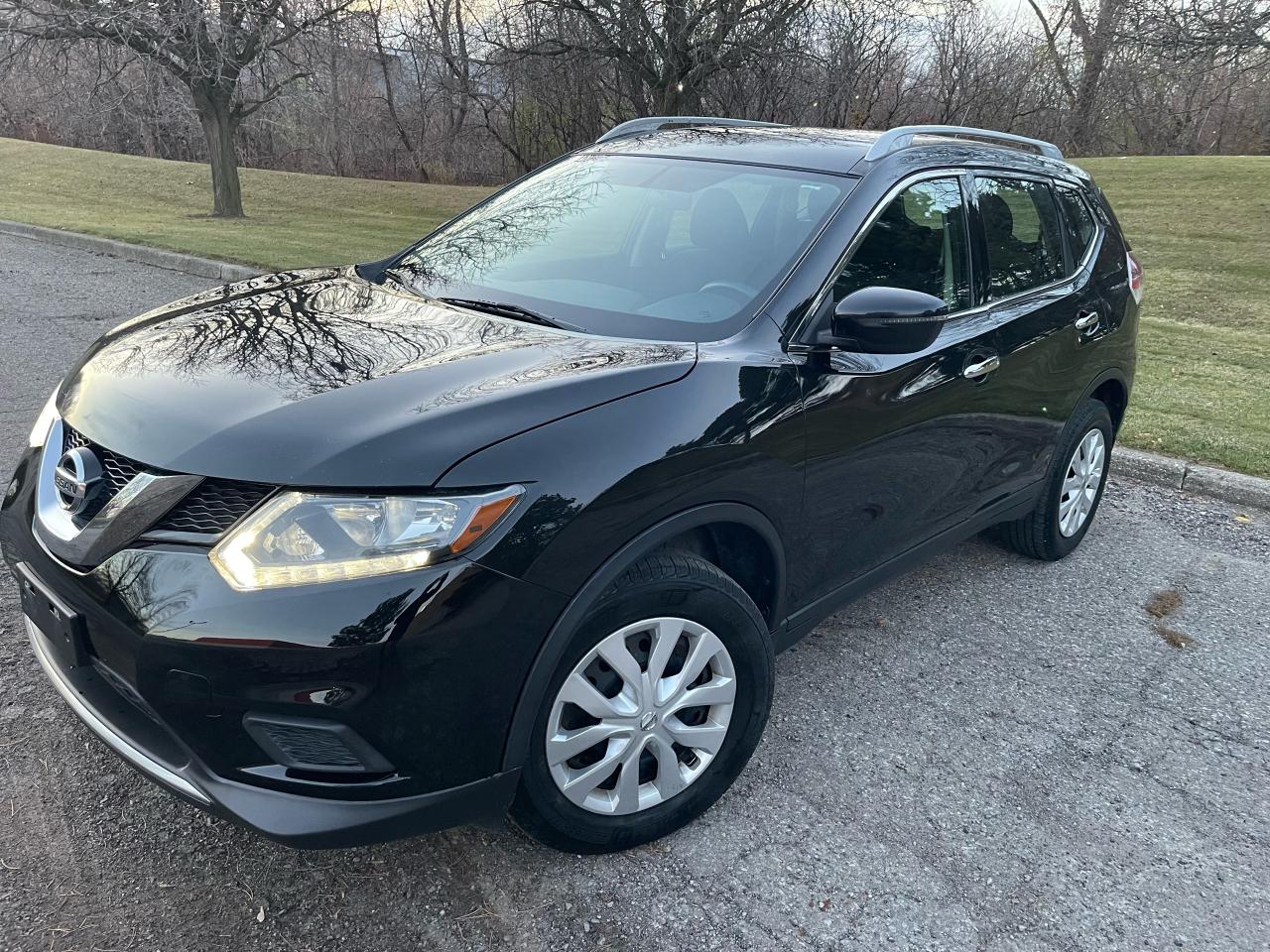 Used 2016 Nissan Rogue AWD 4dr S for sale in Mississauga, ON