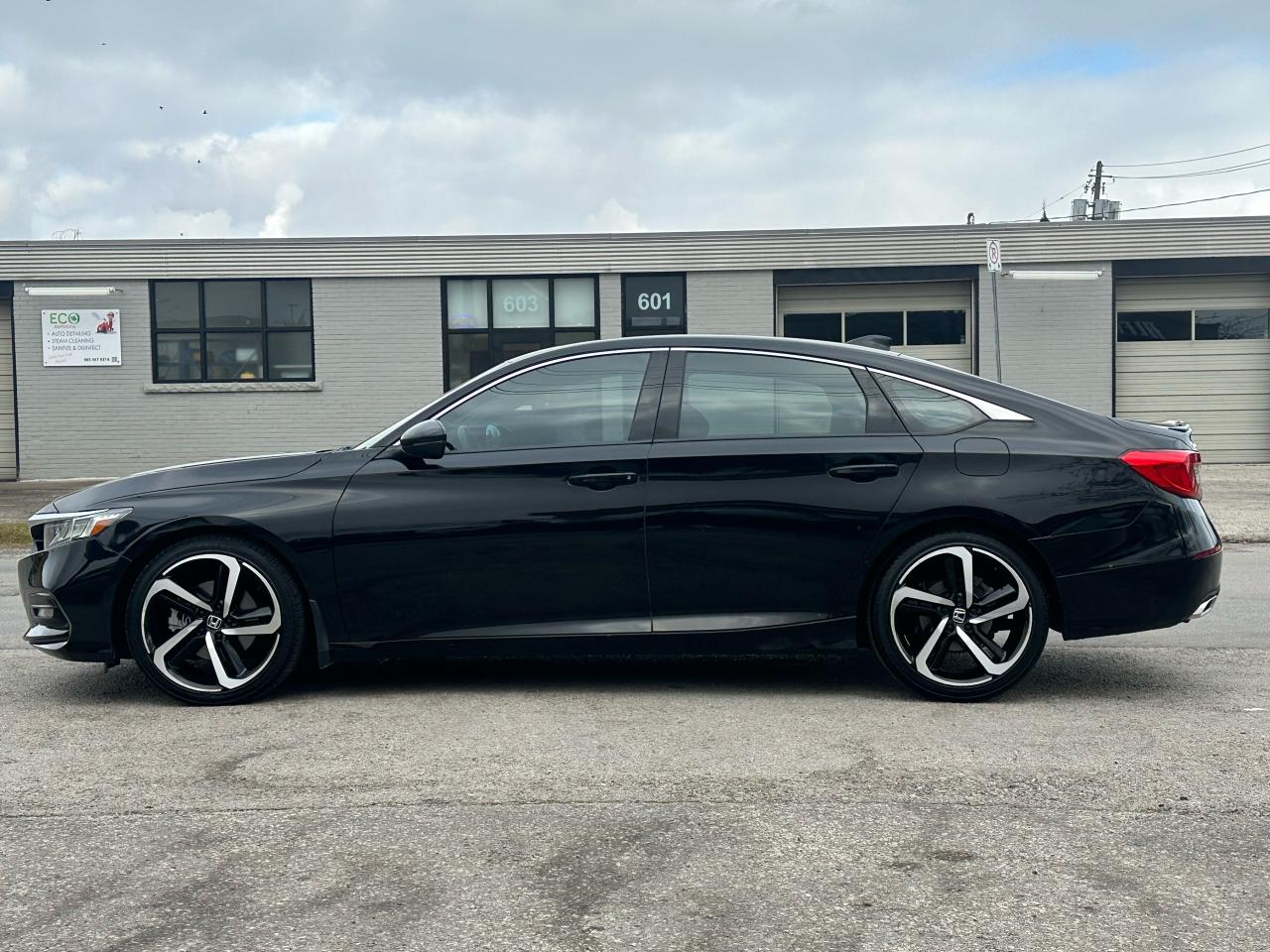 2018 Honda Accord Sport ONE OWNER|SUNROOF|LEATHER - Photo #9