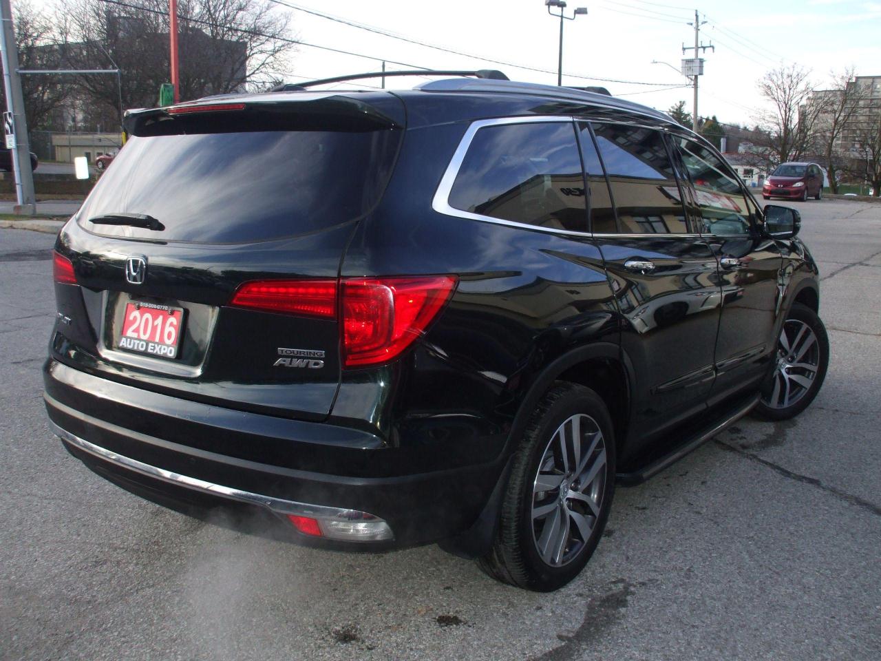 2016 Honda Pilot Touring,AWD,7 Passengers,Sun Roof,Leather,Navi,DVD - Photo #5