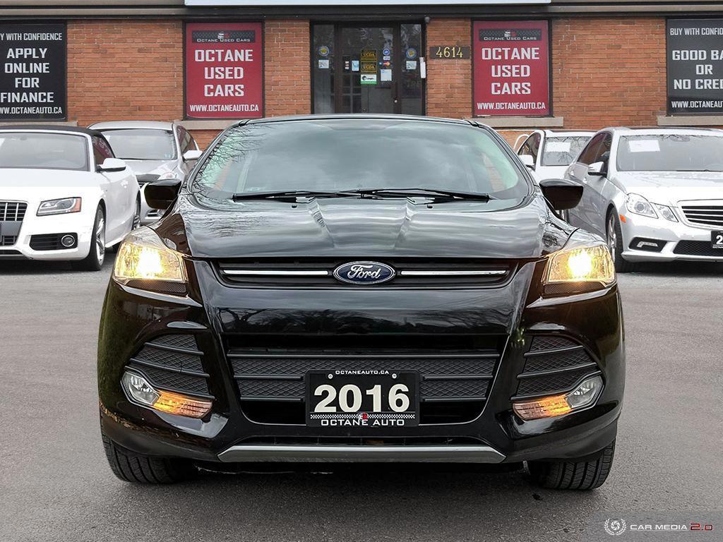 2016 Ford Escape SE 4WD - Photo #2