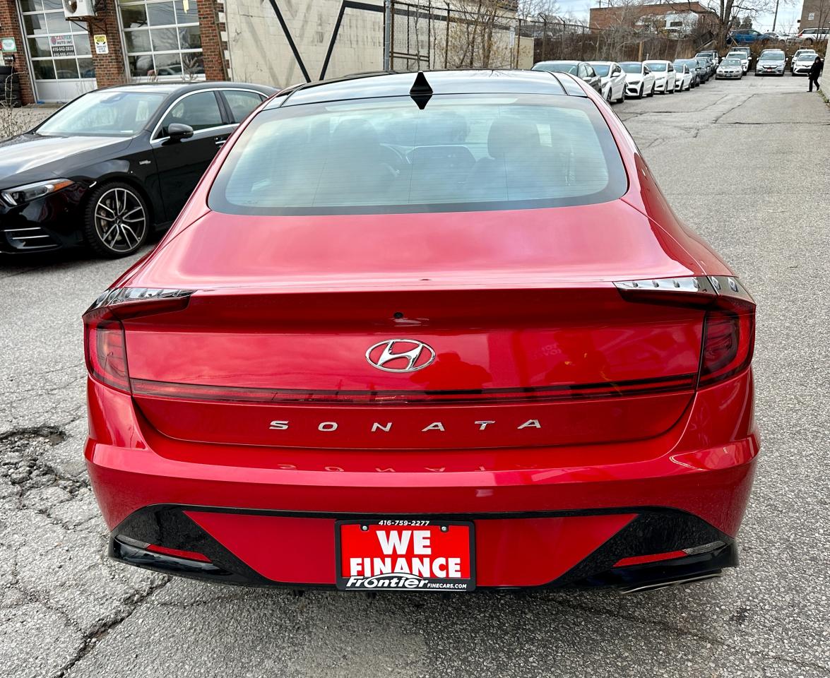 2022 Hyundai Sonata 1.6T SPORT Photo4