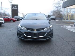 Used 2018 Chevrolet Cruze 4dr HB 1.6L LT w/1SH for sale in Ottawa, ON