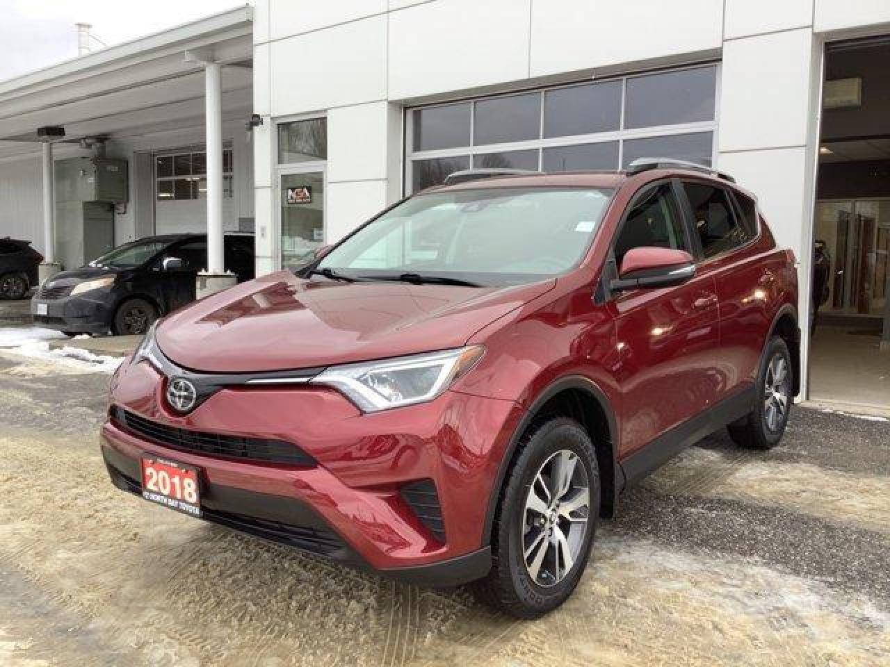 Used 2018 Toyota RAV4 FWD LE for sale in North Bay, ON