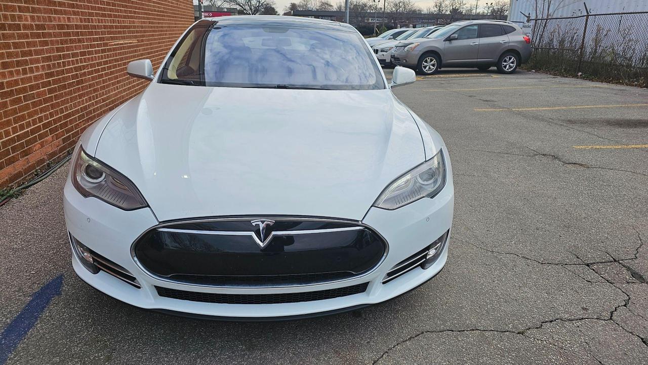 2014 Tesla Model S PERFORMANCE--FREE SUPERCHARGE- - Photo #4