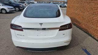2014 Tesla Model S PERFORMANCE--FREE SUPERCHARGE- - Photo #7
