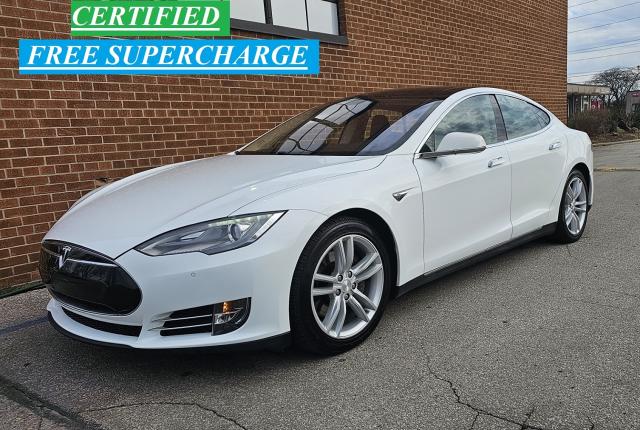 2014 Tesla Model S PERFORMANCE--FREE SUPERCHARGE-