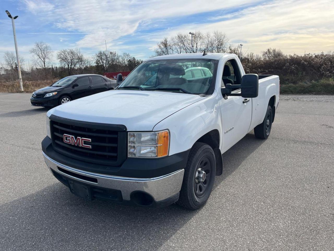 2011 GMC Sierra 1500 2WD Reg Cab 133.0" WT