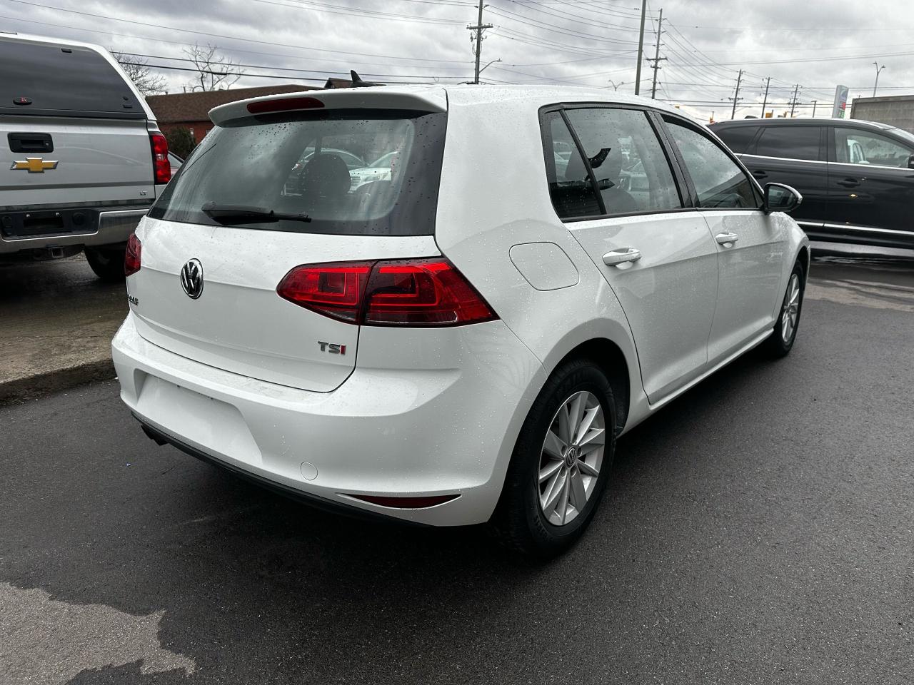 2016 Volkswagen Golf TRENDLINE - Photo #4