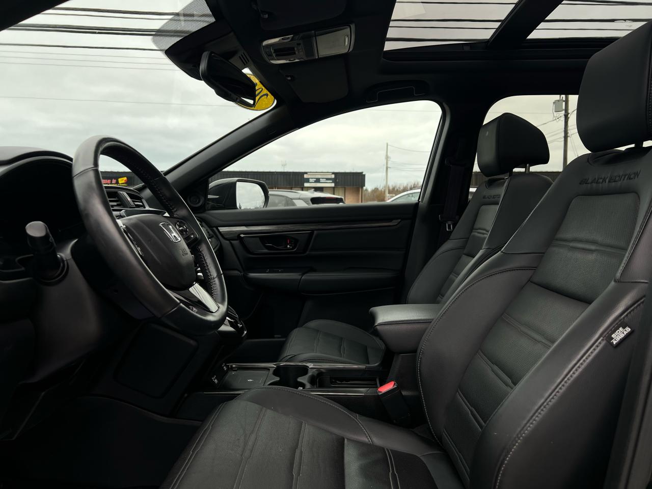 2021 Honda CR-V Touring Black Edition Photo11