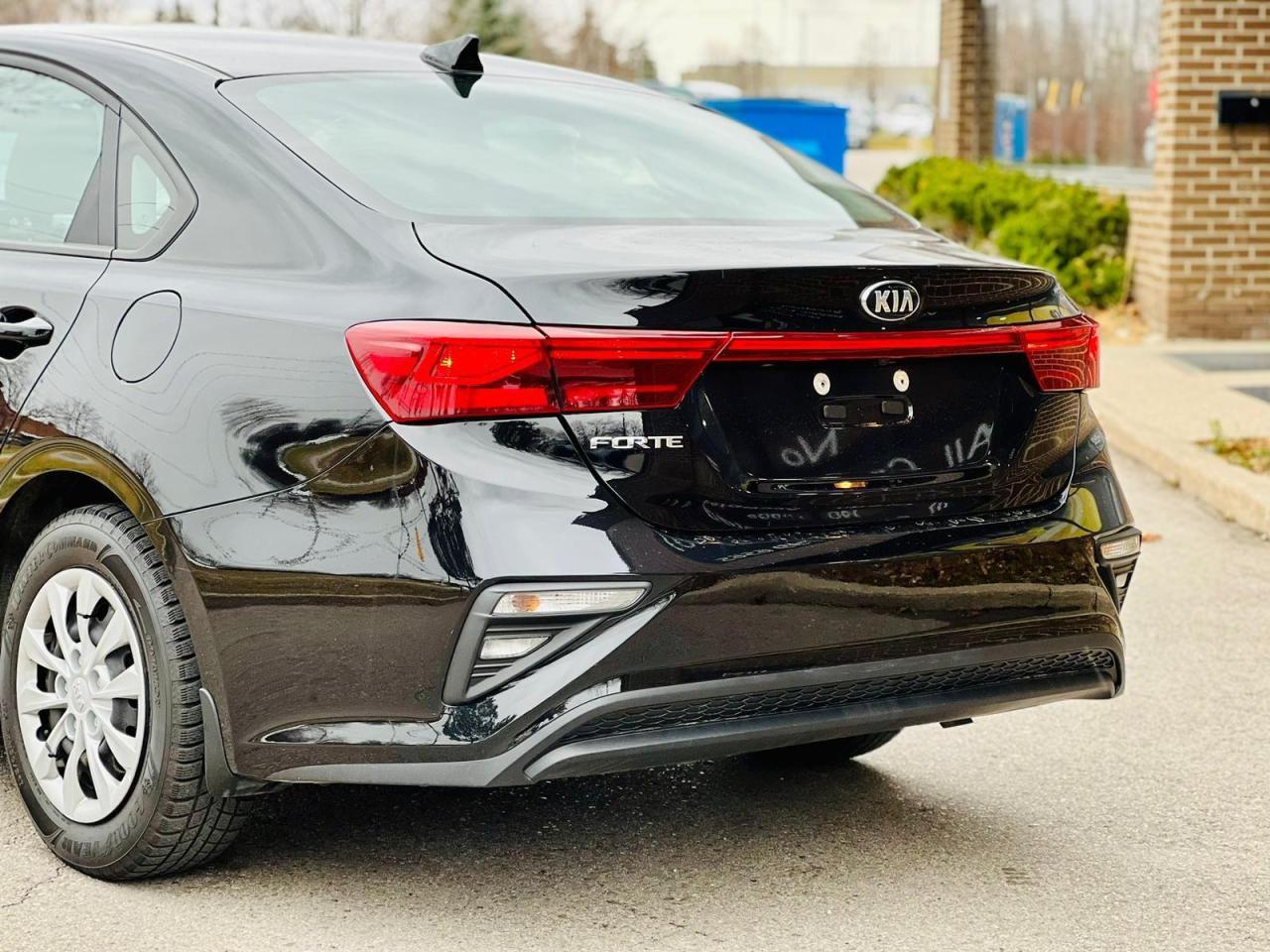 2021 Kia Forte LX Photo4