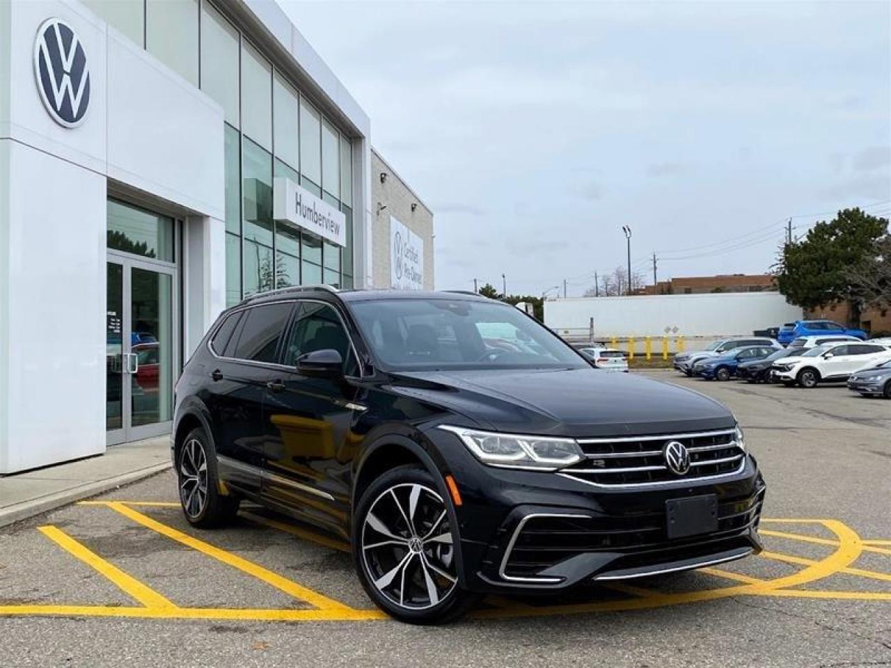 Used 2022 Volkswagen Tiguan Highline 2.0T 8sp at w/Tip 4M for sale in Toronto, ON