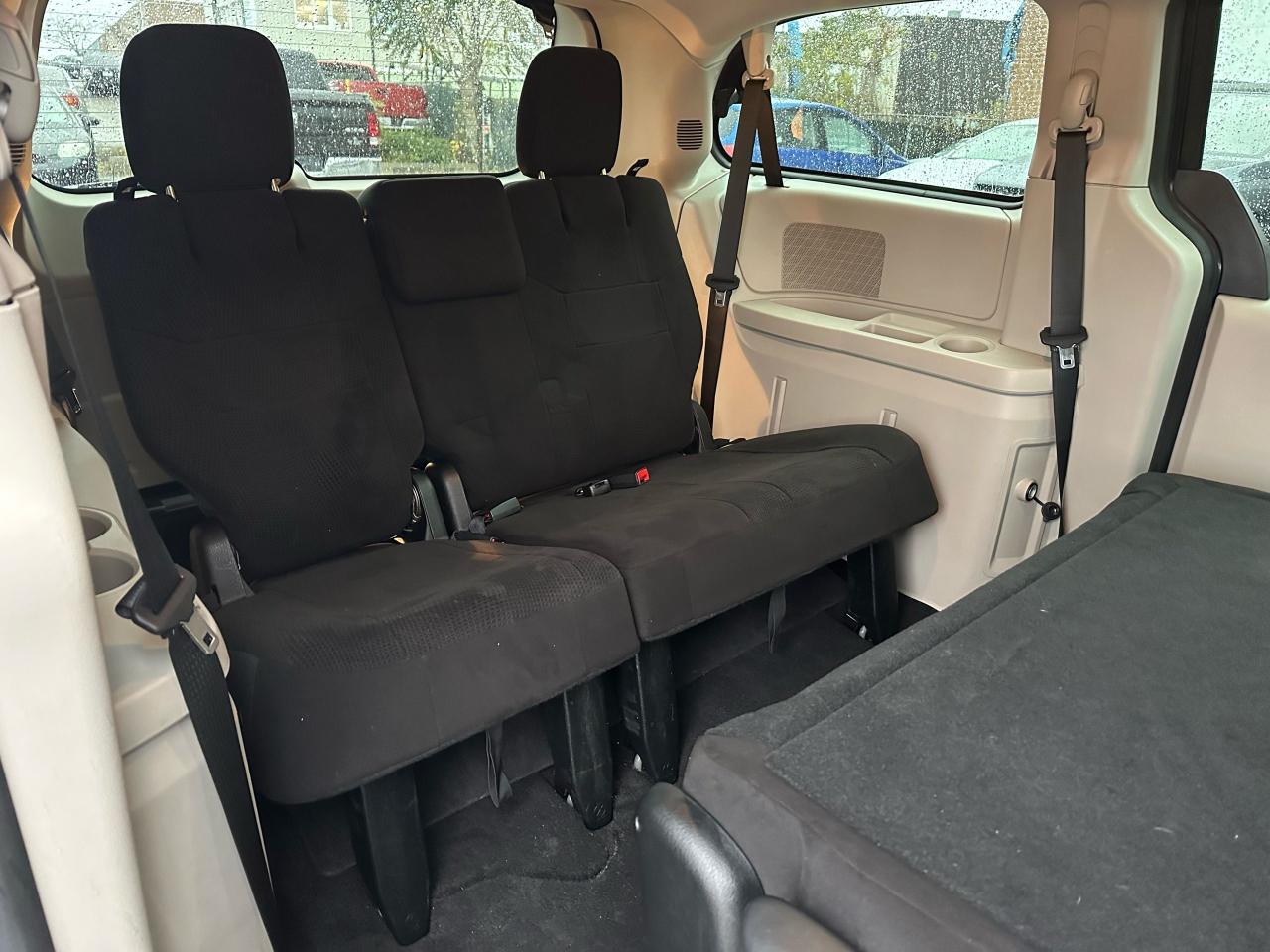 2012 Dodge Grand Caravan SE - Photo #12