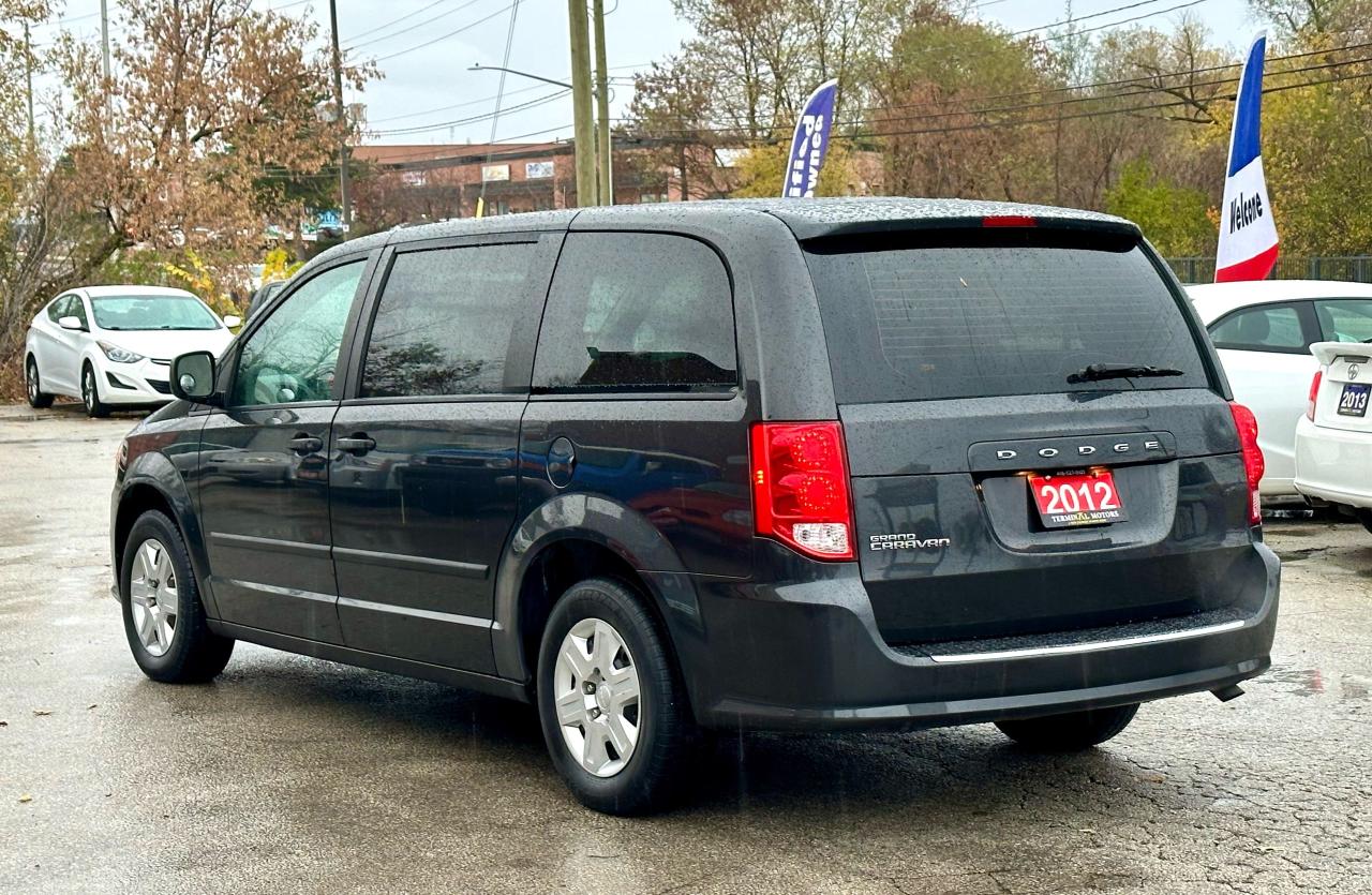 2012 Dodge Grand Caravan SE Photo2