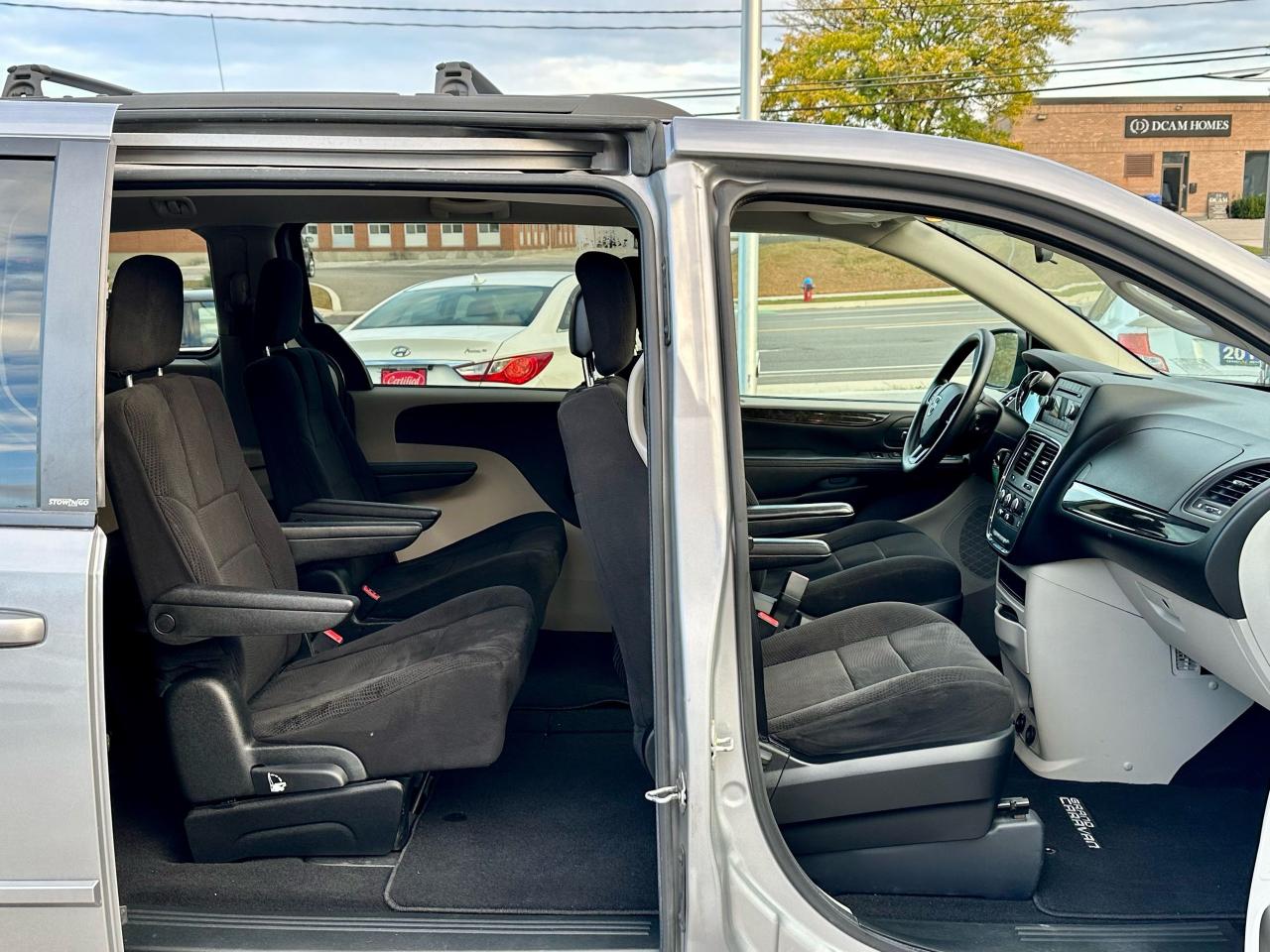 2013 Dodge Grand Caravan SXT - Photo #12