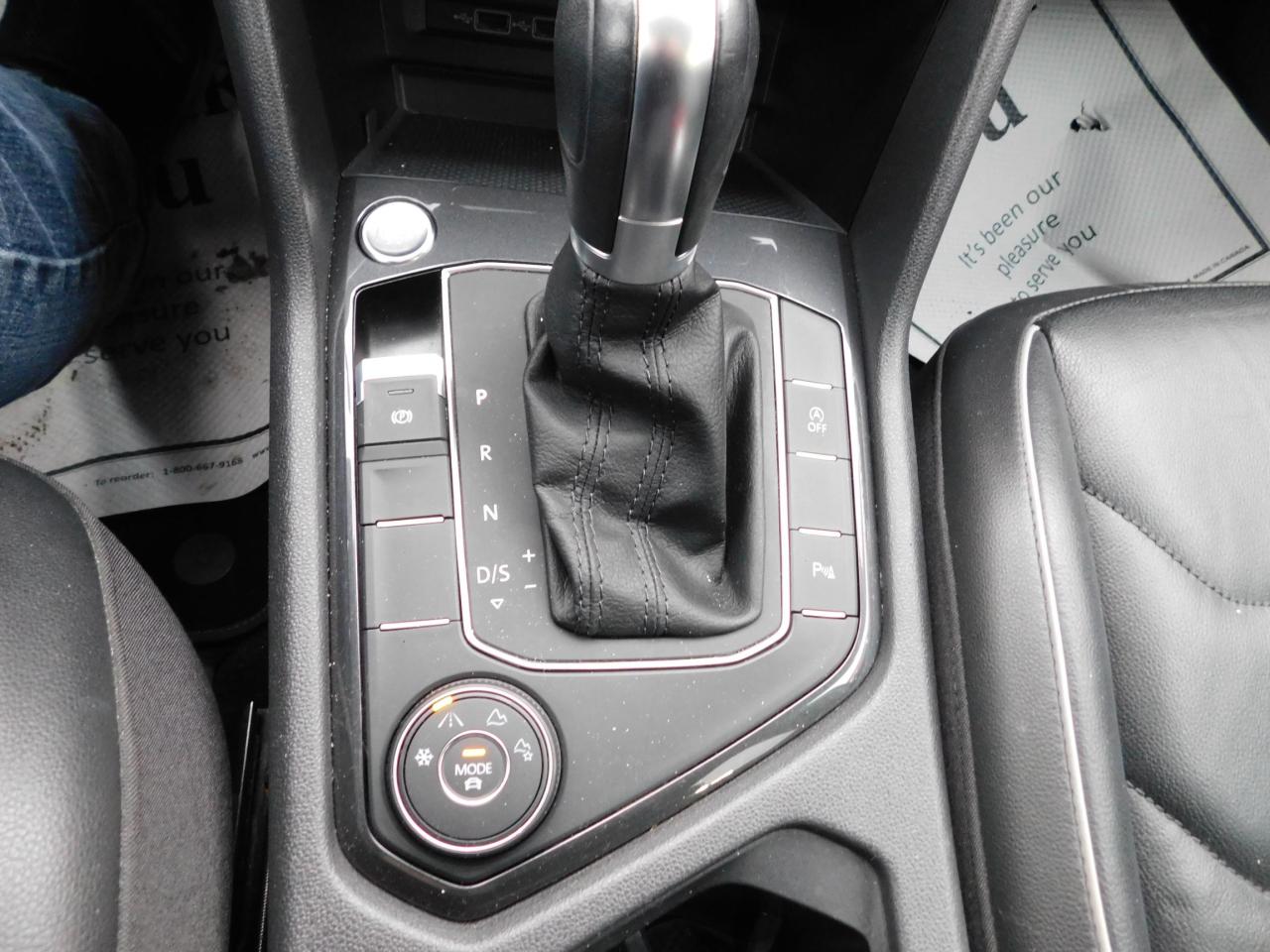 2019 Volkswagen Tiguan | leather | sunroof | nav | heated seats - Photo #12