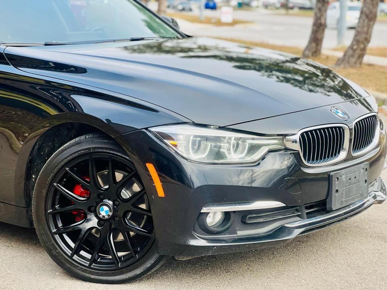 2017 BMW 3 Series 320i xDrive Photo3