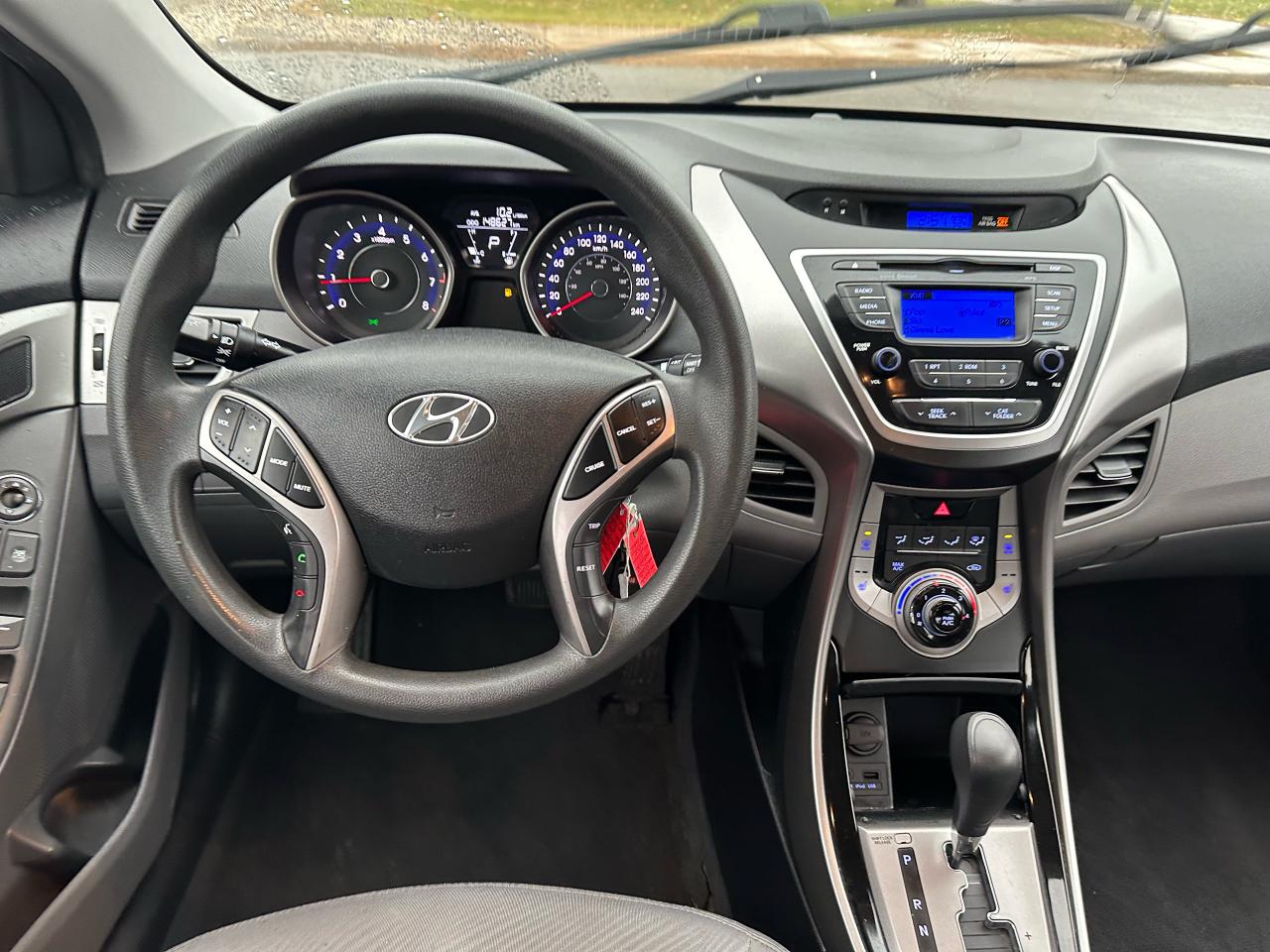 2013 Hyundai Elantra Safety Certified Photo3