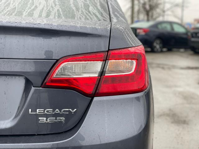 2017 Subaru Legacy Limited 3.6R / CLEAN CARFAX Photo7