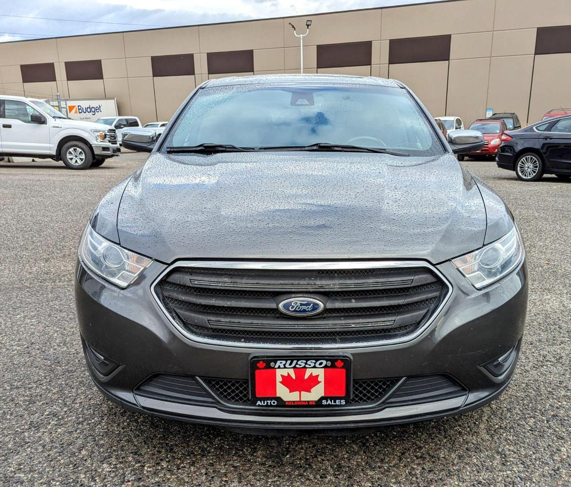 2015 Ford Taurus Limited AWD - Photo #2